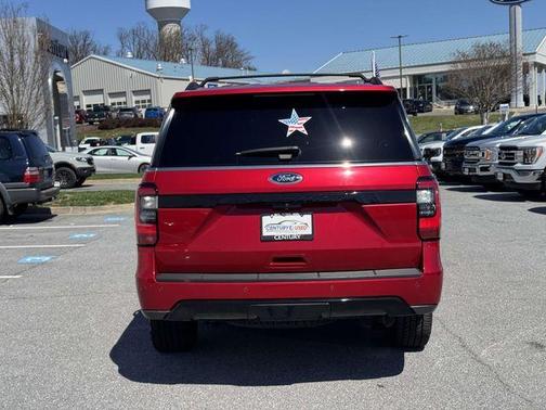Red 2021 Ford Expedition Limited