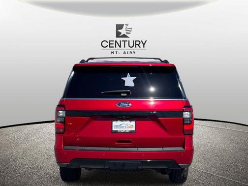 Red 2021 Ford Expedition Limited