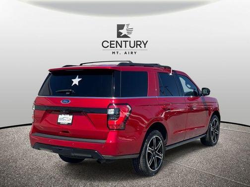 Red 2021 Ford Expedition Limited