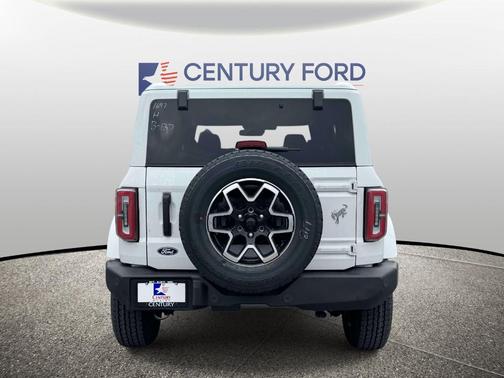 Oxford White 2026 Ford Bronco Outer Banks