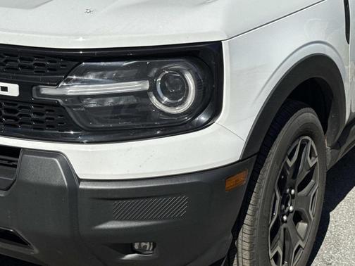 Oxford White 2025 Ford Bronco Sport Outer Banks