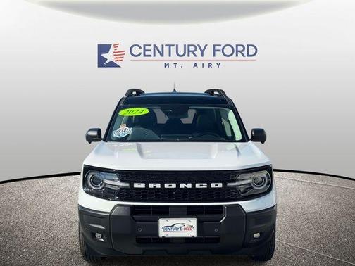 Oxford White 2025 Ford Bronco Sport Outer Banks