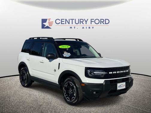 Oxford White 2025 Ford Bronco Sport Outer Banks