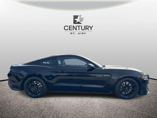 2016 Ford Shelby GT350 Base