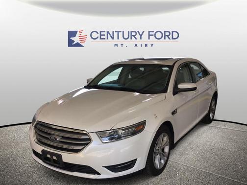 White Platinum Clearcoat Metallic 2016 Ford Taurus SEL