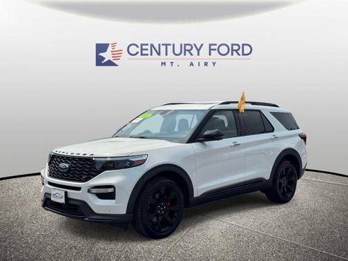 White Metallic 2023 Ford Explorer ST