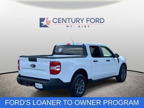 Oxford White 2025 Ford Maverick XLT