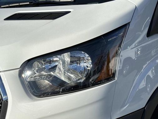 2025 Ford Transit-350 XL