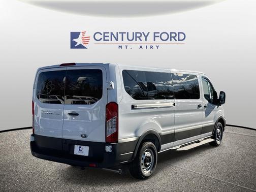 2025 Ford Transit-350 XL