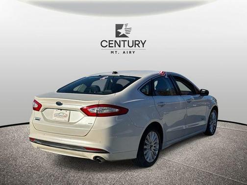 2016 Ford Fusion Energi SE Luxury
