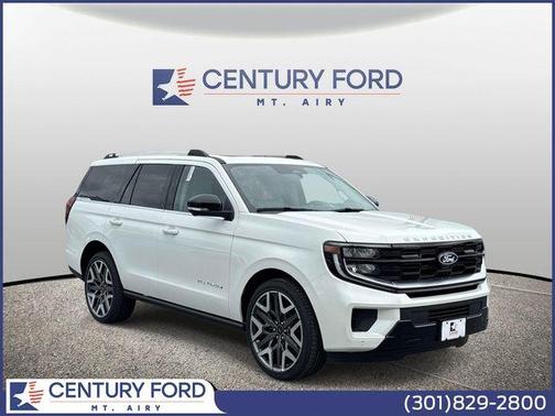 Star White 2027 Ford Expedition Platinum