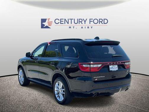 DB Black Crystal Clearcoat 2024 Dodge Durango GT