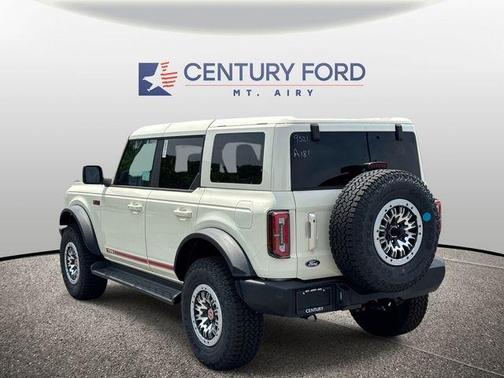 Wimbledon White 2026 Ford Bronco Outer Banks