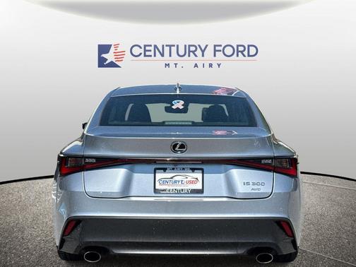 Iridium 2021 Lexus IS 300 Base