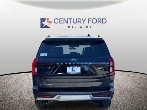 Dark Matter Gray Metallic 2026 Ford Expedition Platinum