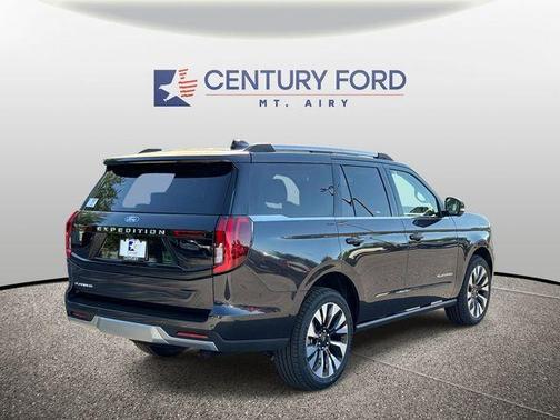 Dark Matter Gray Metallic 2026 Ford Expedition Platinum