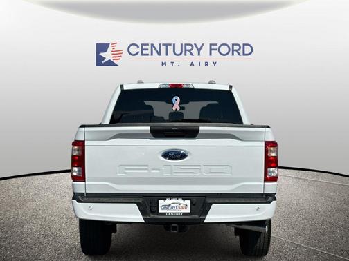 Oxford White 2022 Ford F-150 XL