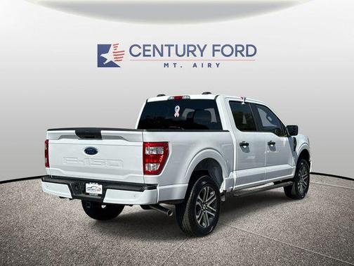 Oxford White 2022 Ford F-150 XL