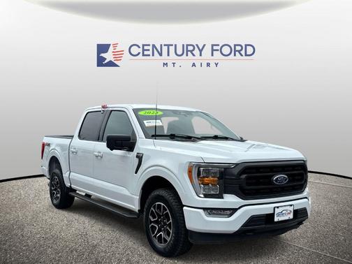 Oxford White 2023 Ford F-150 XLT
