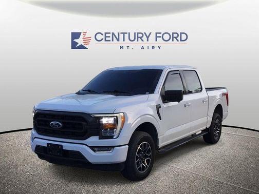 Oxford White 2023 Ford F-150 XLT