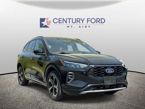 Black Metallic 2023 Ford Escape ST-Line Select