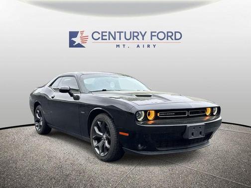 Pitch Black Clearcoat 2018 Dodge Challenger R/T