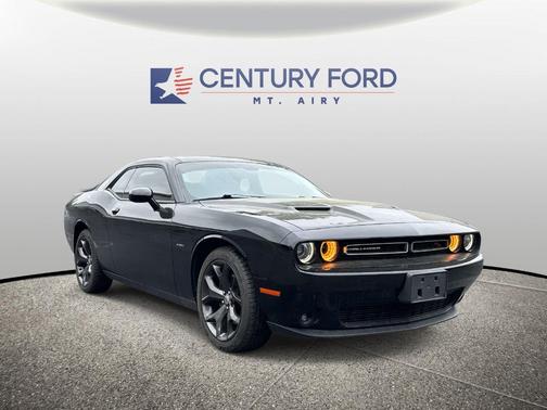 Pitch Black Clearcoat 2018 Dodge Challenger R/T