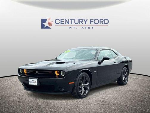 Pitch Black Clearcoat 2018 Dodge Challenger R/T