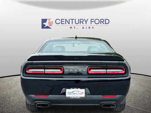 Pitch Black Clearcoat 2018 Dodge Challenger R/T