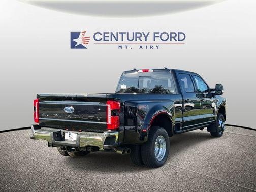 2025 Ford F-350 Lariat Super Duty