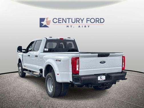 Oxford White 2026 Ford F-350 XL