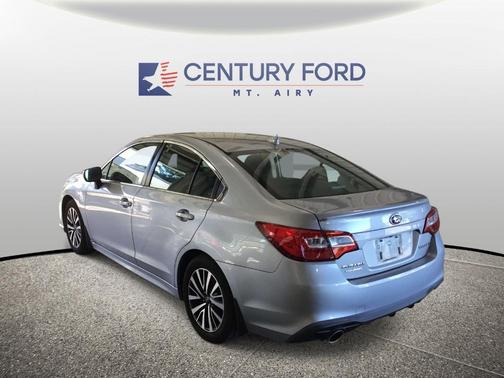 Ice Silver Metallic 2018 Subaru Legacy 2.5i Premium