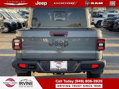 2026 Jeep Gladiator Sport