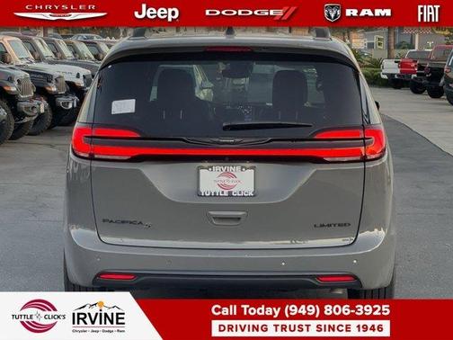 2025 Chrysler Pacifica Limited