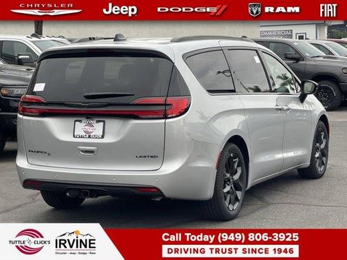 2026 Chrysler Pacifica Limited