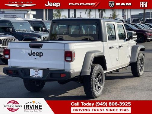 2026 Jeep Gladiator Sport