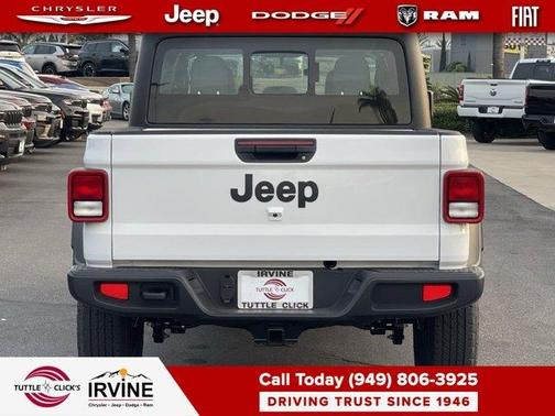 2026 Jeep Gladiator Sport