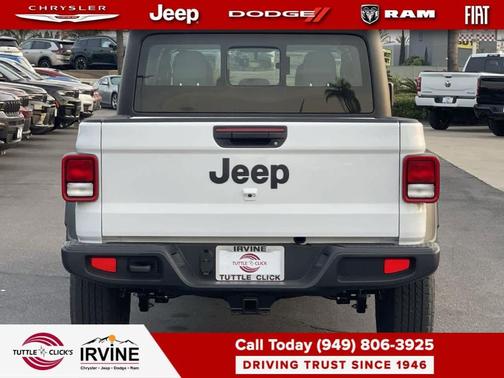 2026 Jeep Gladiator Sport