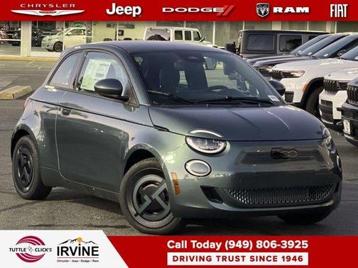 2025 FIAT 500e Base