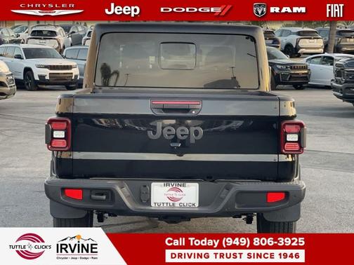 2026 Jeep Gladiator Sport