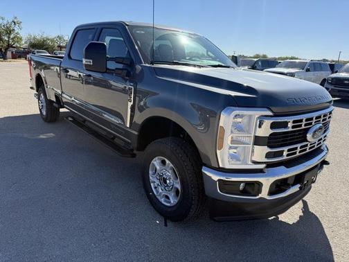 2026 Ford F-350 XLT