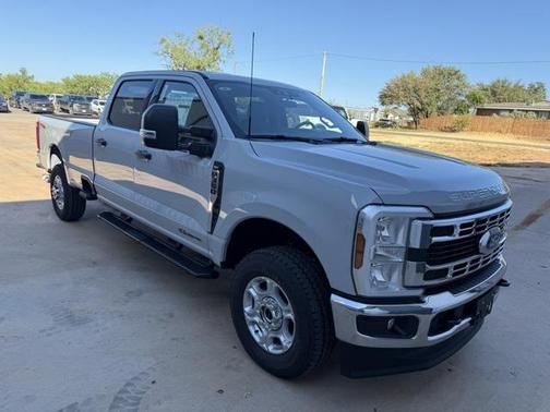 2026 Ford F-350 XLT