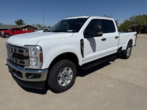 2026 Ford F-350 XLT