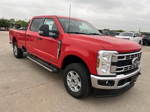 2025 Ford F-350 XLT