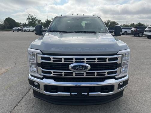 2025 Ford F-350 XLT