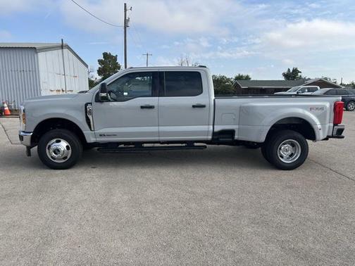 2025 Ford F-350 XLT