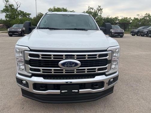 2025 Ford F-350 XLT