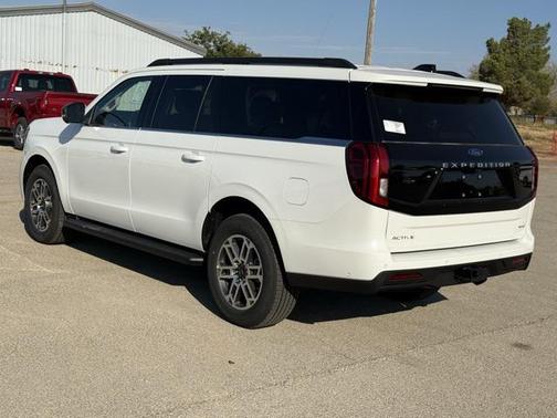 2025 Ford Expedition Max Active 4x2