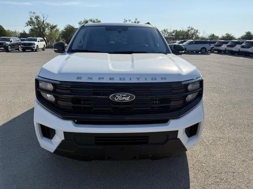 2025 Ford Expedition Max Active 4x2