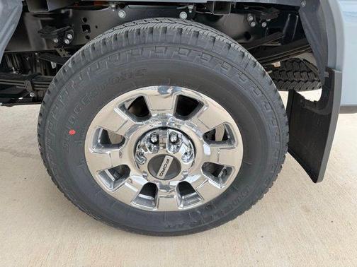 Glacier Gray Metallic Tri-Coat 2026 Ford F-350 Lariat